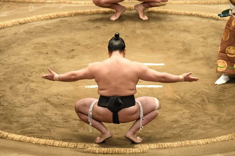 Fukuoka: Sumo Wrestling Tournament Chair Seats & ExpertGuide - Why the 2:00 PM start works for a full sumo afternoon