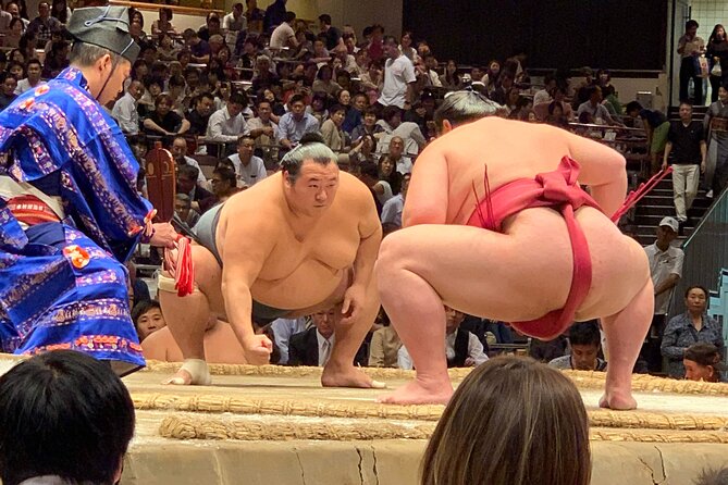 Grand Sumo Tournament Tokyo - Osaka - Nagoya - The guide question: Ken, Shin, or no guide