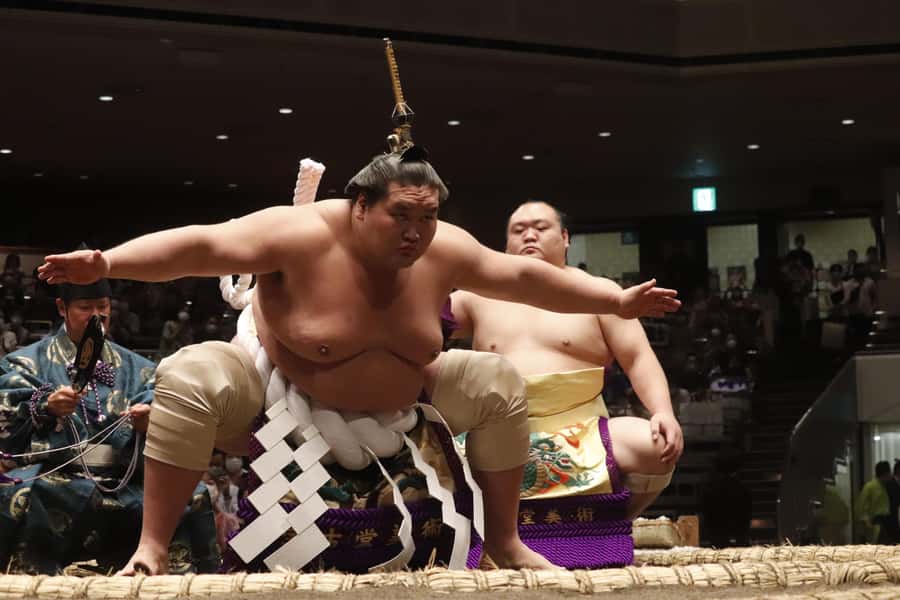 Osaka: Sumo Wrestling Tournament with Chair Seat Tickets - Meeting at Namba Post Office at 2:15 PM