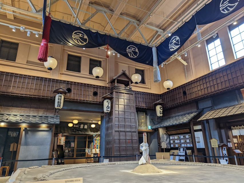 Ryogoku: Sumo Town Guided Walking Tour with Lunch - Chanko-nabe lunch at Hana no Mai