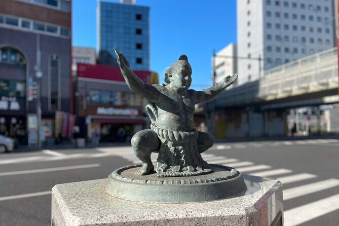 Tokyo: Enjoy Sumo match and know about it! [Ticket included] - Snacks, souvenirs, and what you pay for yourself