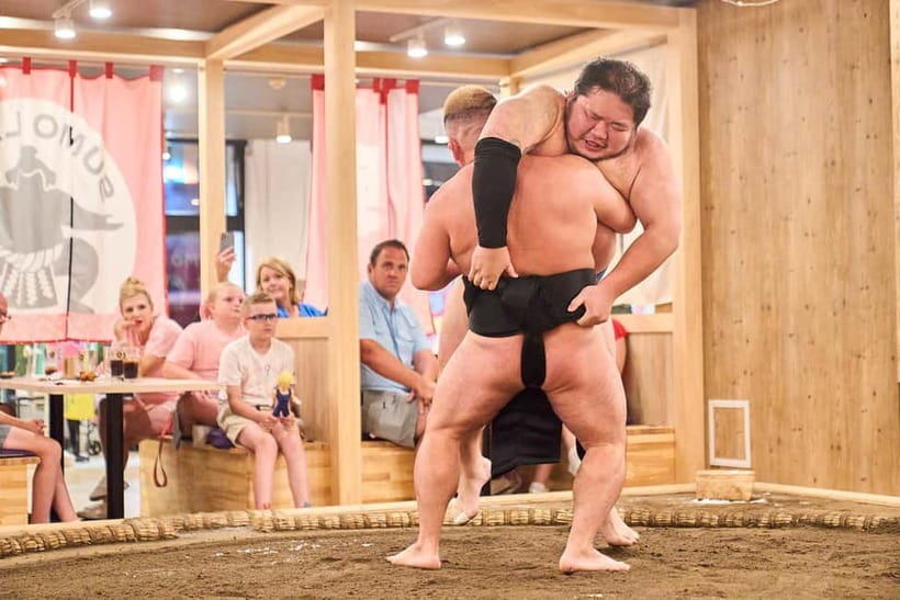 Tokyo Sumo Experience: Chanko & Mochi with a Former Pro - Why the family format works