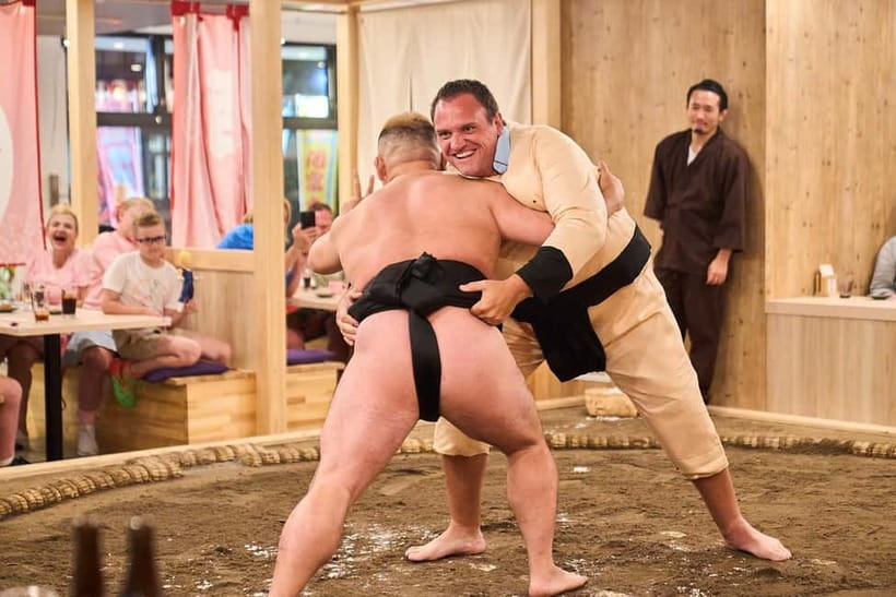 Tokyo Sumo Experience: Chanko & Mochi with a Former Pro - Chanko nabe: the meal at the center of the experience