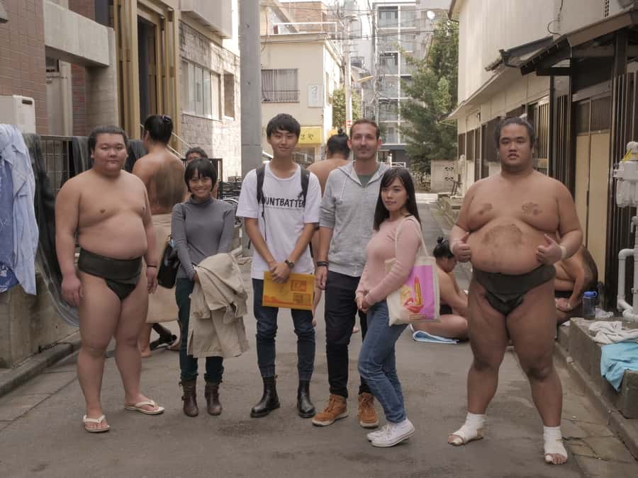Tokyo: Sumo Morning Practice Tour in Ryogoku and Photo Shoot - Sitting on tatami while practice unfolds