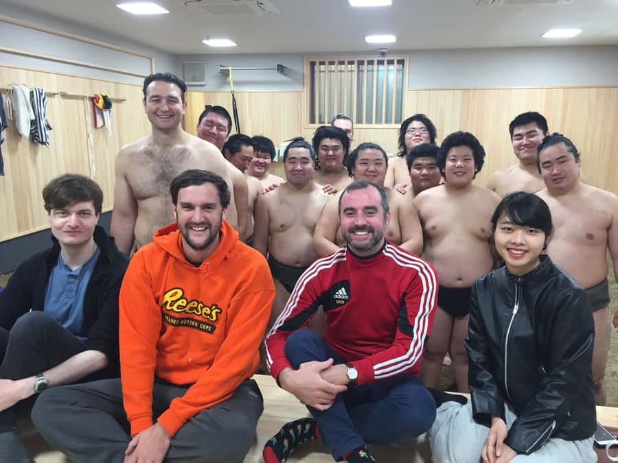 Tokyo: Sumo Morning Practice Tour in Ryogoku and Photo Shoot - What your guide adds to the practice