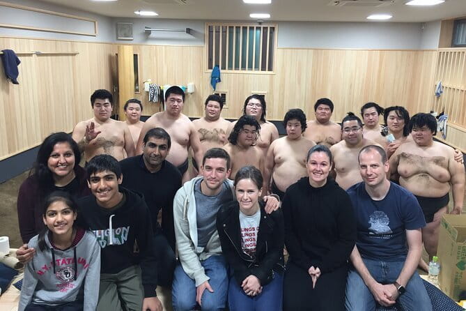 Tokyo Sumo Morning Practice Tour w/ Ring-Side Seat + Photo Shoot - Photography and the promised wrestler photo