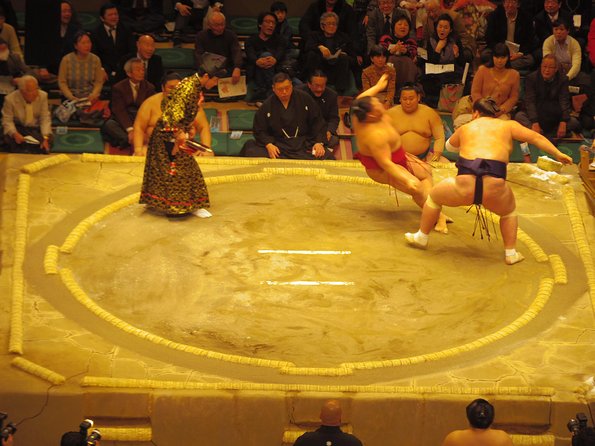 Tokyo Sumo Wrestling Tournament Experience - Chair seats, box seats, and what you are really buying